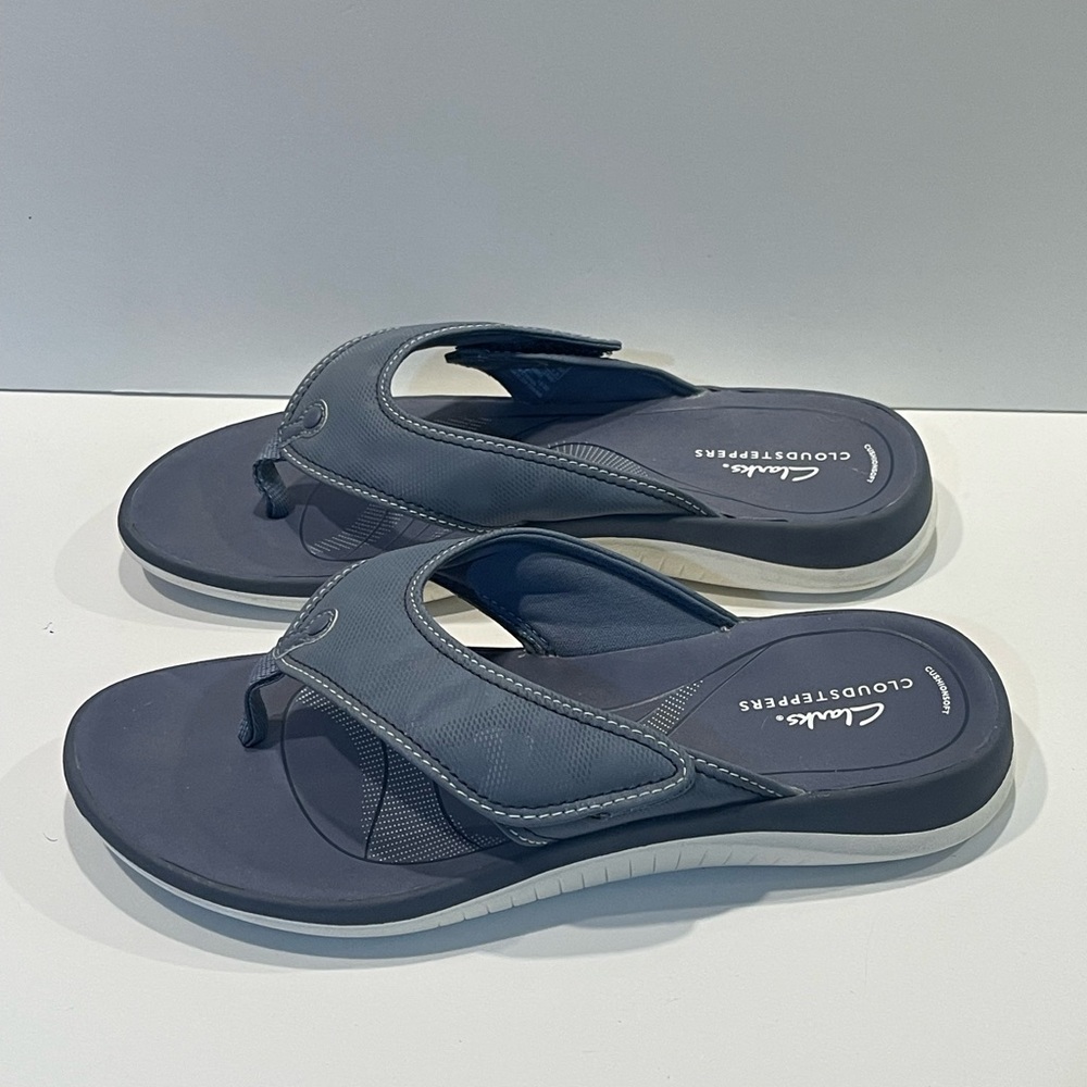 Clarks Cloudsteppers Glide Post Comfort Sandals